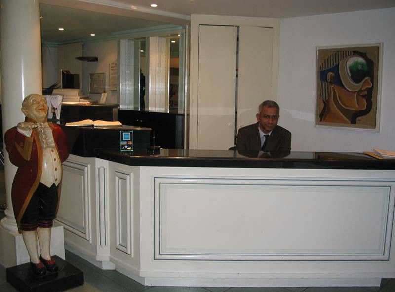 Hotel Croix De Malte à Paris Extérieur photo